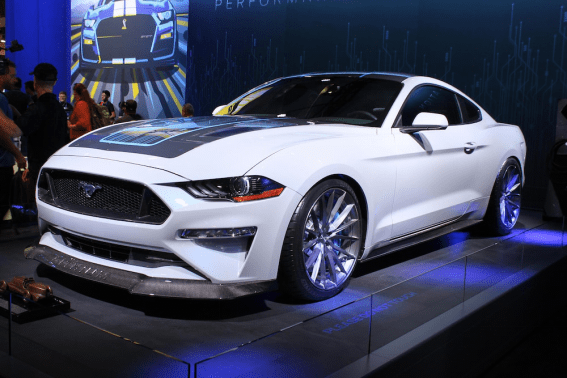 (在mustang mach-e推出前,福特性能车团队曾推出电动改装概念车
