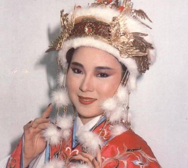 魏秋桦版1984年 1984年,亚视拍了一版《王昭君外传》,据传当年这部剧