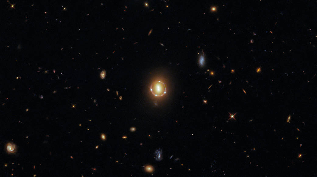 原创哈勃看到宇宙五重奏