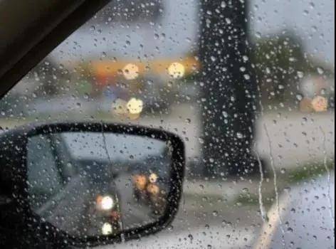 雨天开车你注意这些细节了吗
