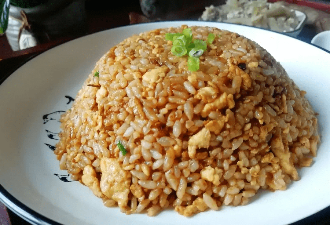 【酱油蛋炒饭】