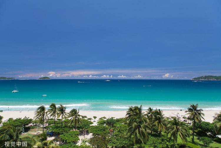 碧海蓝天,阳光沙滩是海南的风景名片,图片来源:百度