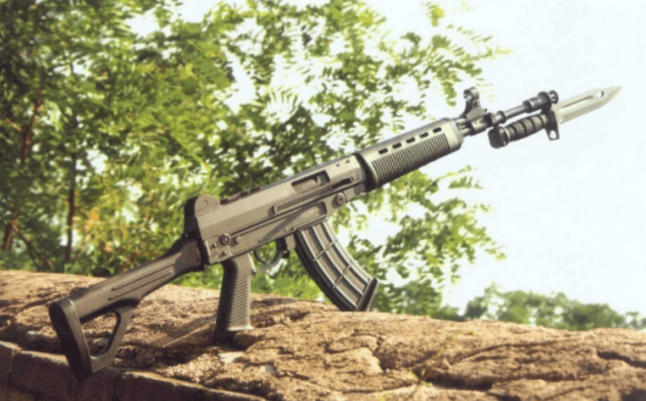 原创81式步枪:因战争而紧急研发的国产神器,为何短短二十年就退役?