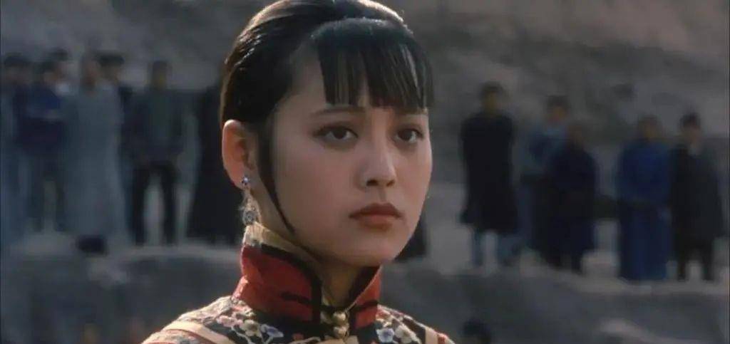 1996年宁静和张国荣,刘德华合作《新上海滩》.
