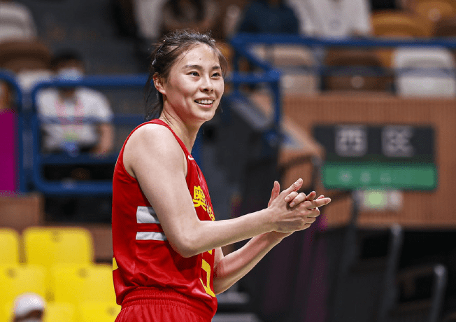中国女篮又大胜!3连胜,韩旭12中8砍25分,替补奇兵20分