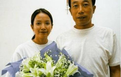 "东方美人"吕丽萍:28岁嫁张丰毅,2婚老公猝死,42岁3婚