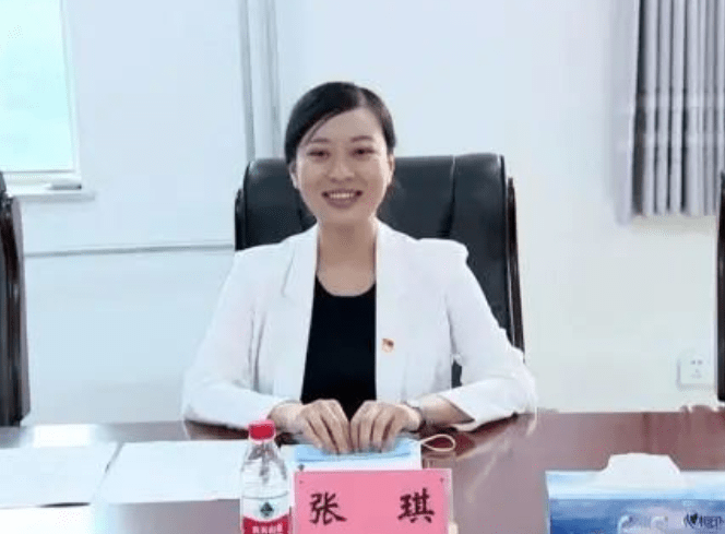 34岁清华女博士当选县长,既有颜值又有才华,这才是学生该追的星
