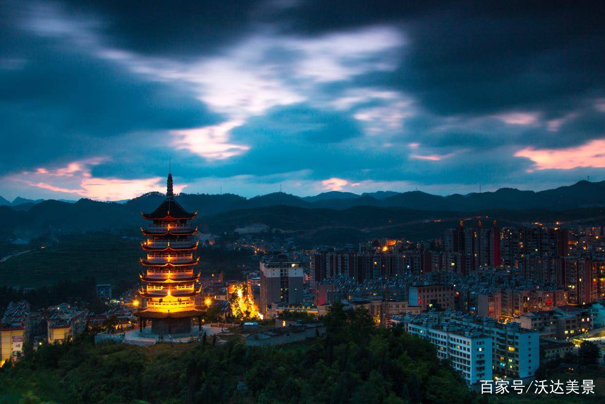 中国道教圣地之一,位于黔南福泉,也是当地的旅游热门地