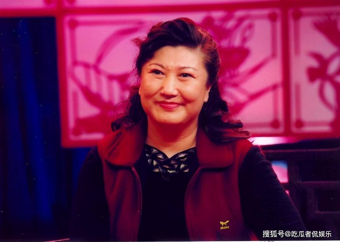 一代春晚笑星辞世后,遗产被女儿挥霍,七套房产无数家当被败光