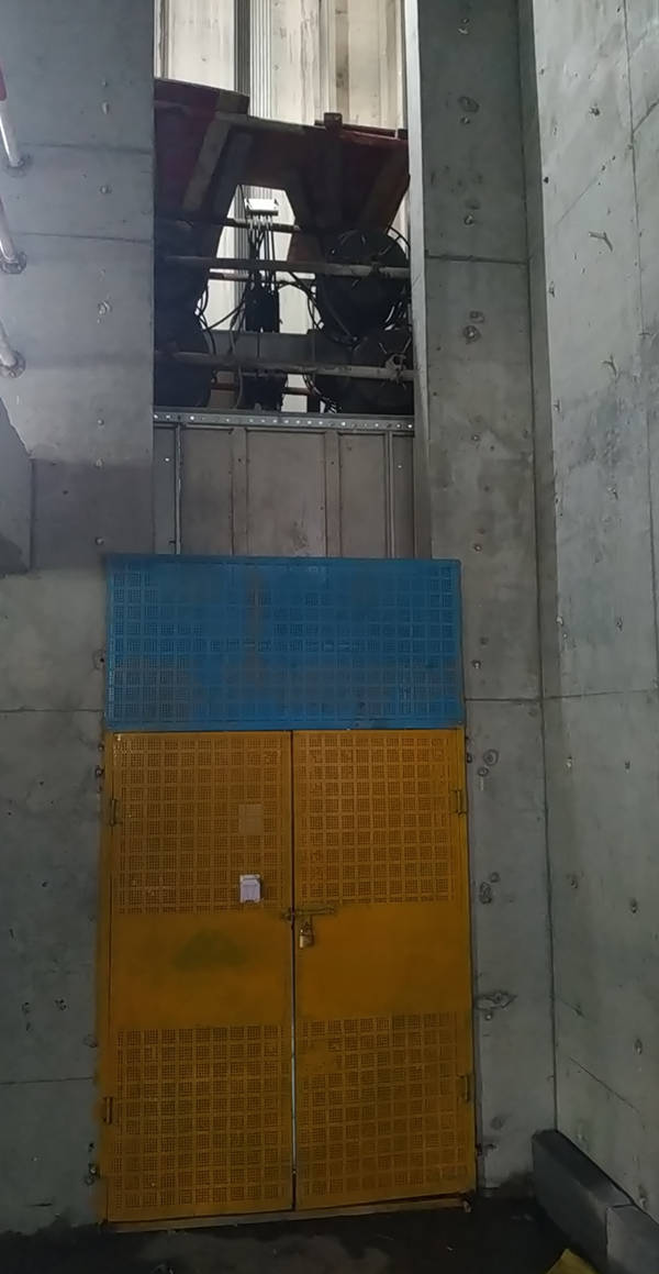 新型的安装在建筑物电梯井道内的施工升降机