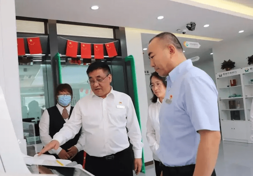殷殷祝福语浓浓关怀情丨晋城审计中心党组书记李向阳深入阳城农商行