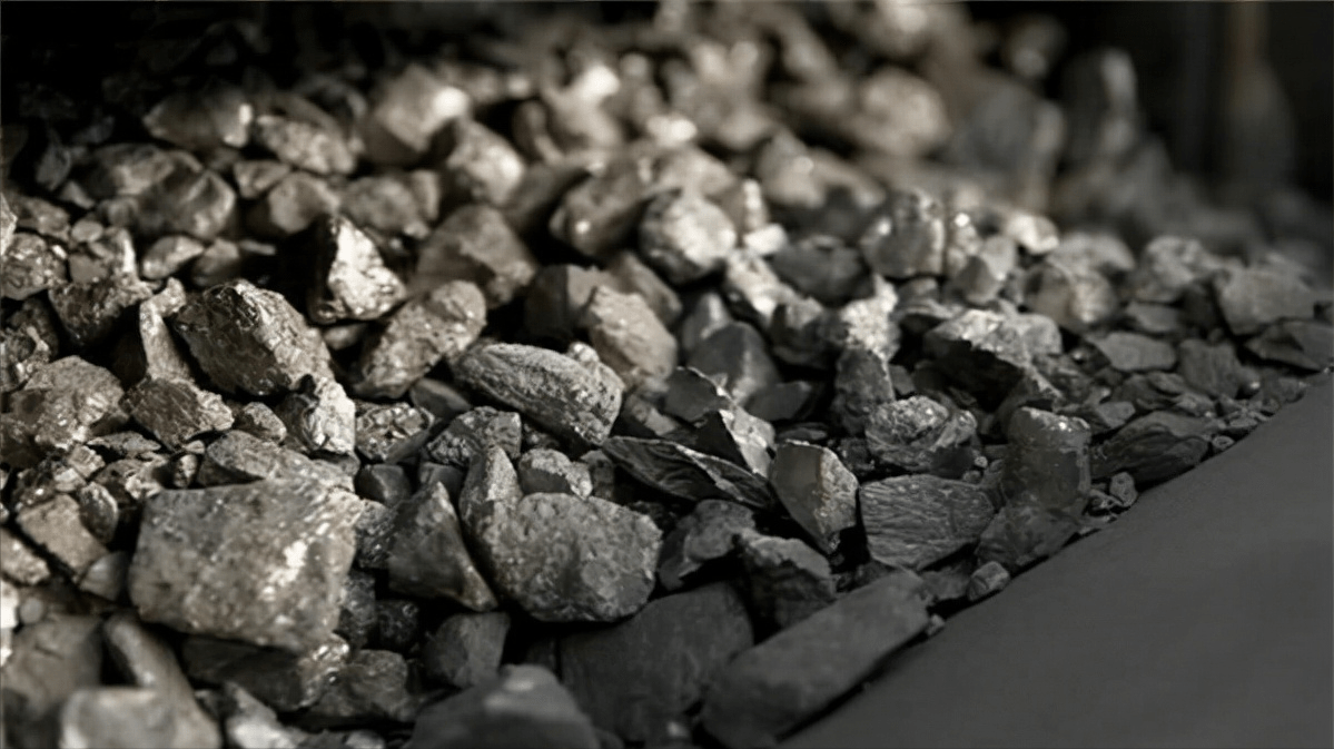 原创中国粗钢减产效果显著,铁矿石价格重挫,澳洲3大矿商蒸发7035亿