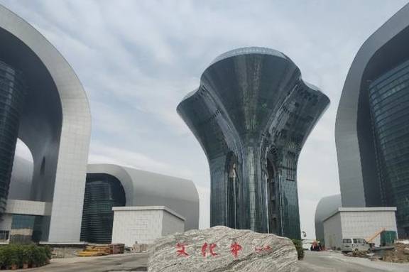 乌鲁木齐最有个性地标建筑诞生!它酷似雪莲,为新疆最