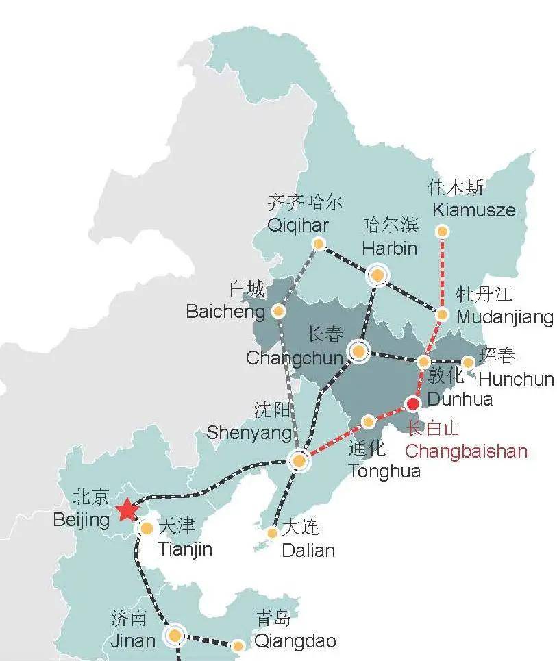 敦白高铁开通运营后,旅客可以乘坐高铁直达长白山脚下,长春经敦化至
