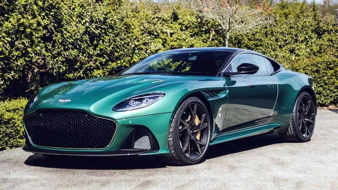 dbs superleggera:阿斯顿·马丁db系列自诞生到现在一直都是gt最忠实