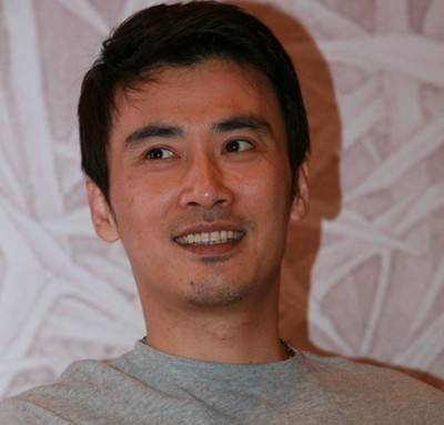 太过低调认真竟成他不红的原因!_柳云龙