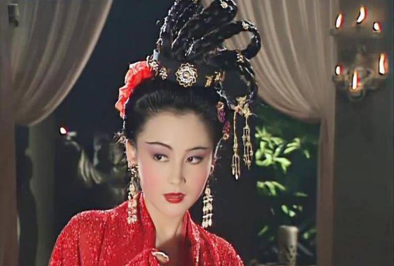 1991年,陈红在古装历史剧《三国演义》中饰演貂蝉.
