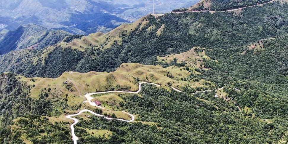 原创中国第一个全时度假山地户外休闲景区,岑溪天龙顶山地公园