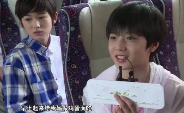 因未满16岁,刘耀文只能缺席组合活动,限制他的并非?