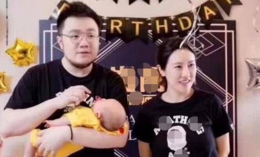 61岁宋丹丹再当奶奶!巴图陪王博谷做产检,寸步不离!