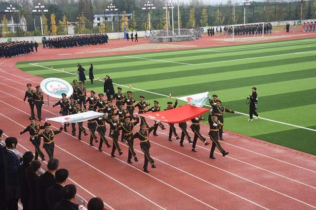 汉中东辰外国语学校第三届体育节开幕