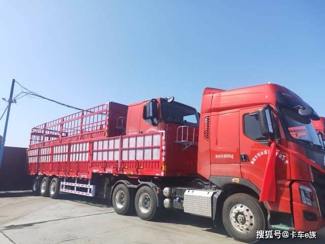 乘龙超轻子母车,比双车运营每趟多拉2.5吨,每年多挣11万