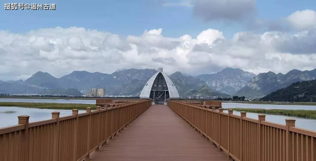 感受蓝天白云下的海礁栈道,一起去雁荡山西门岛来次打卡之行!_乐清