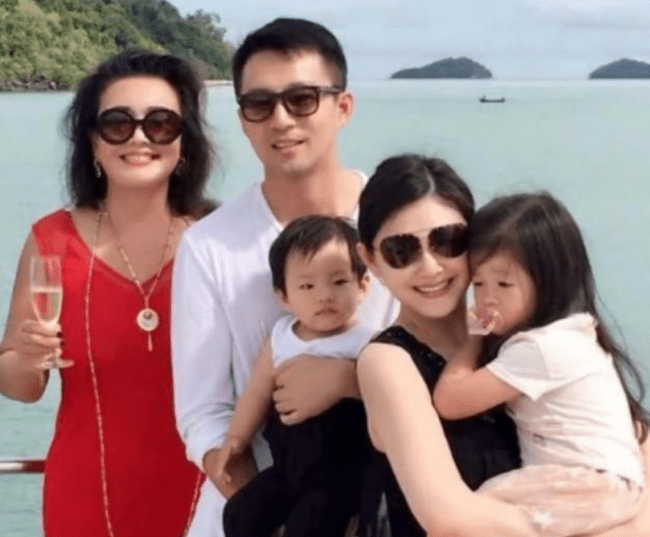 网传大s和汪小菲已离婚即将官宣?汪小菲采访时表示:不