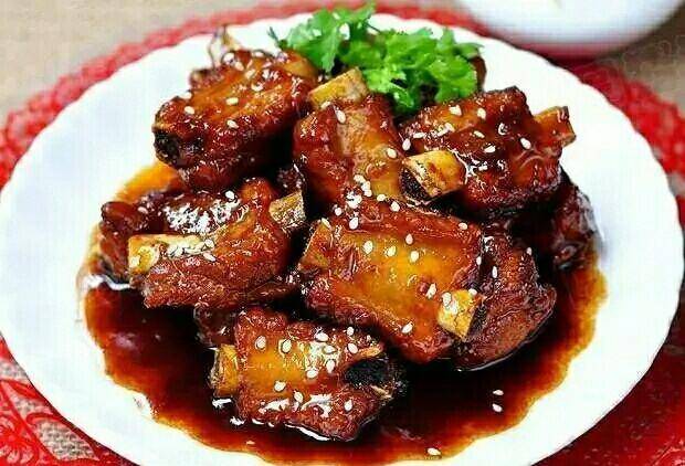 美食分享:玫瑰油鸡,蒜苗炒鸡蛋,糖醋小排骨的做法