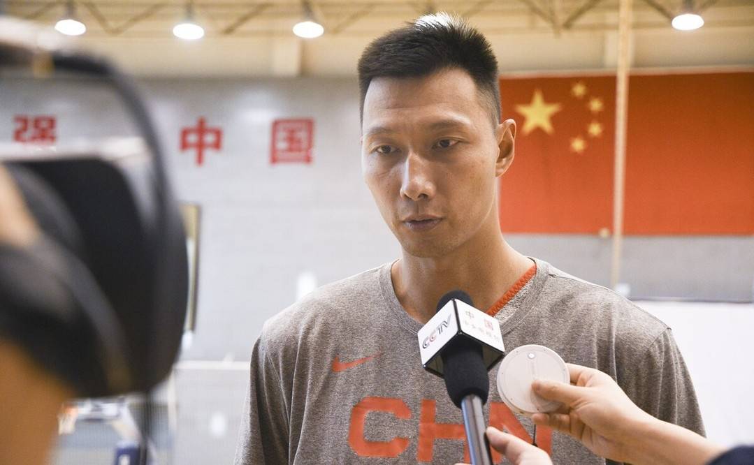 原创真领袖易建联重返中国男篮后首度发声一句话泪目了