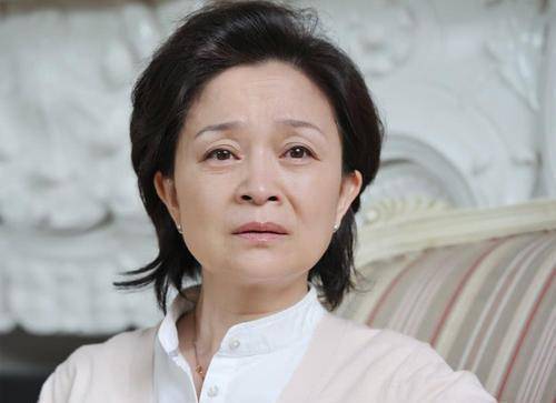 原创这十位婆婆妈妈专业户年轻时的样子你认得出来吗
