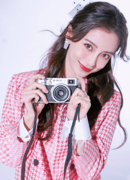 angelababy2022,angelababy剧照 北京台春晚官宣angelababy和葛优成为2022年代言人,baby表示:"我和