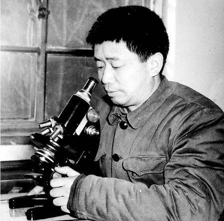 凌国梁大案纪实:为抓住"悍匪",军区出动了坦克,飞机和大炮_徐忠正