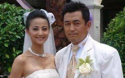 原创与小16岁张歆艺痴恋7年3天闪婚小15岁的张定涵王志飞做了什么