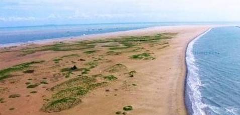 原创中国这个沙洲岛10年内面积缩小一倍沙子竟被偷走了
