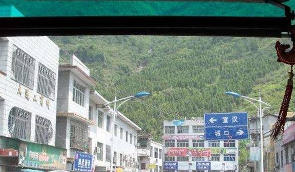 重庆开州面积最大的镇,古代曾是个县城_大进镇_山区_泗峡