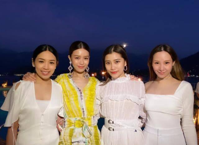 文咏珊的很多闺蜜都来了,唯独缺少了昔日的好闺蜜angelababy,坐实了