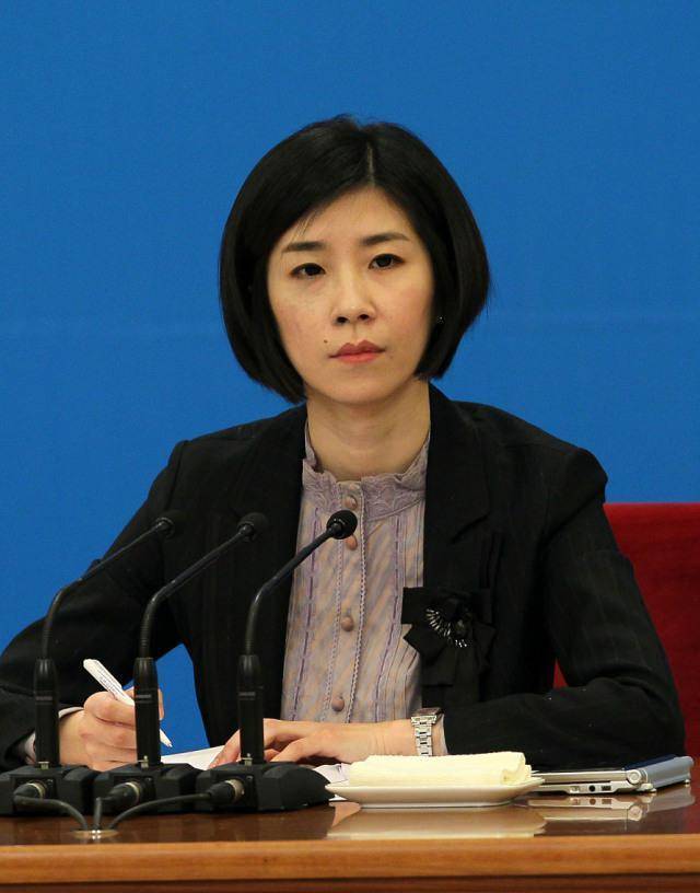 原创外交部女神翻译升职了曾是学校超级学霸因一句翻译走红网络