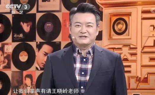 李佳明第2次亮相回声嘹亮风格成熟沉稳代班主持或将转正