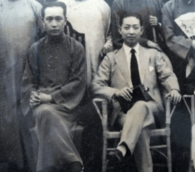 眼看提亲不成,面对吴彩霞的反对,荀慧生请了武术名家杨小楼做媒,并且