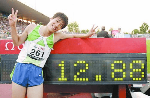 消失的刘翔:人生大起大落,离婚再娶初恋,现在的他怎样了?