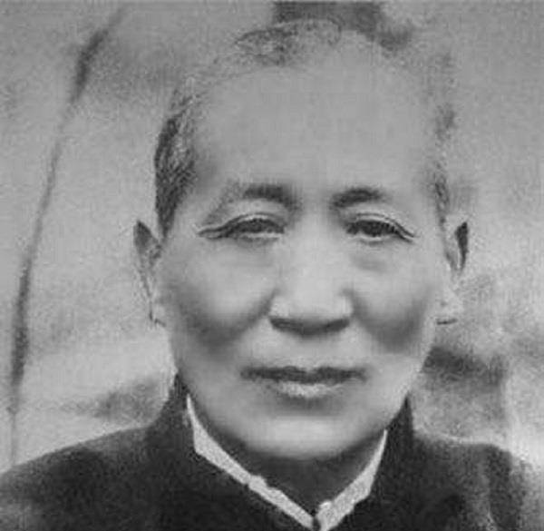 大地主刘文彩的孙子刘小飞在《我的爷爷刘文彩》一文中谈到他想为刘文