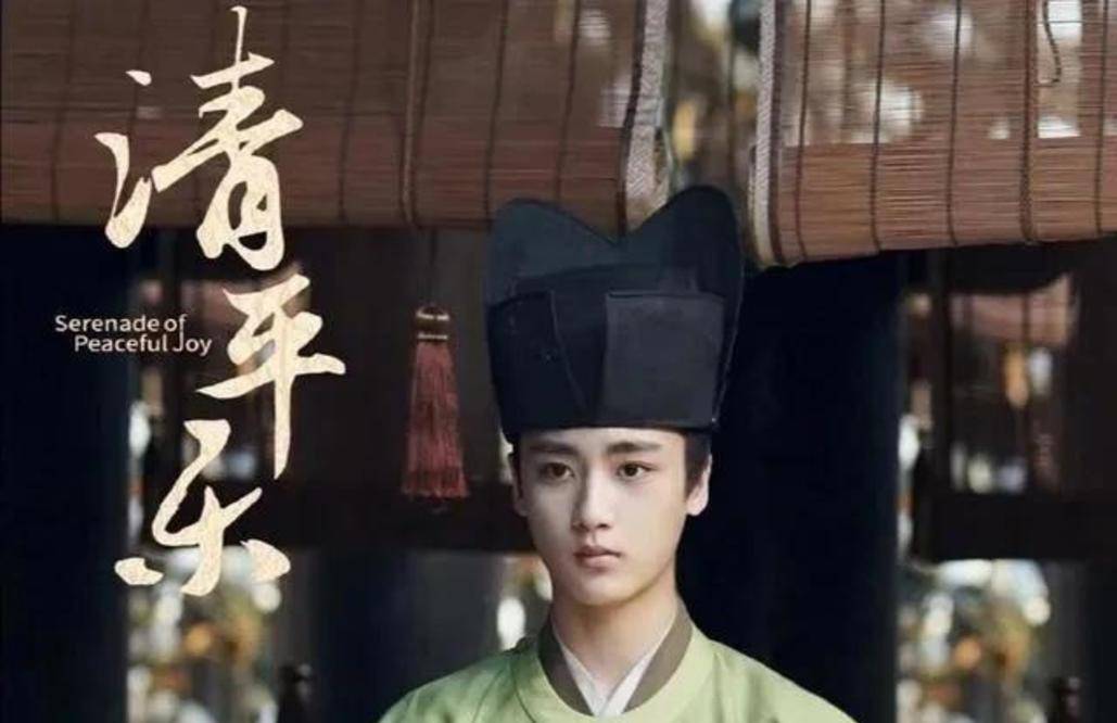 7位有颜能演的00后男星,有人达百亿票房,有人被