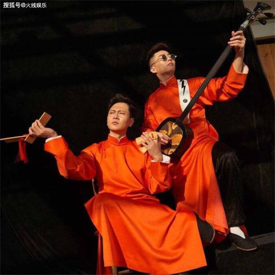 孟鹤堂悠闲垂钓,享受生活热爱工作,"堂良"未来可期_周九良_相声_发展