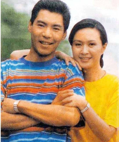"东方美人"方舒:两段婚姻都不幸,64岁独自抚养两个女儿?