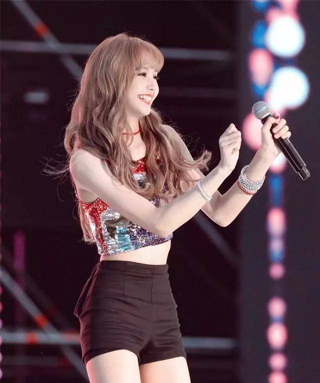 原创杨丞琳让李荣浩潘玮柏带她认识lisa最美舞蹈导师回归青你3