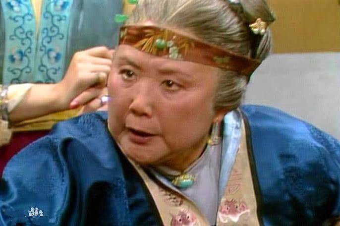 凤姐恨死她了_贾母_荣国府_侄女