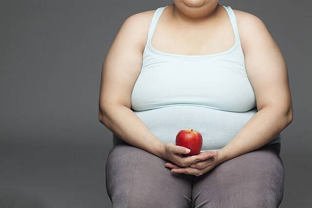 怀孕后肚子明明比别人大,孩子出生体重反而更轻,原因让孕妇惭愧