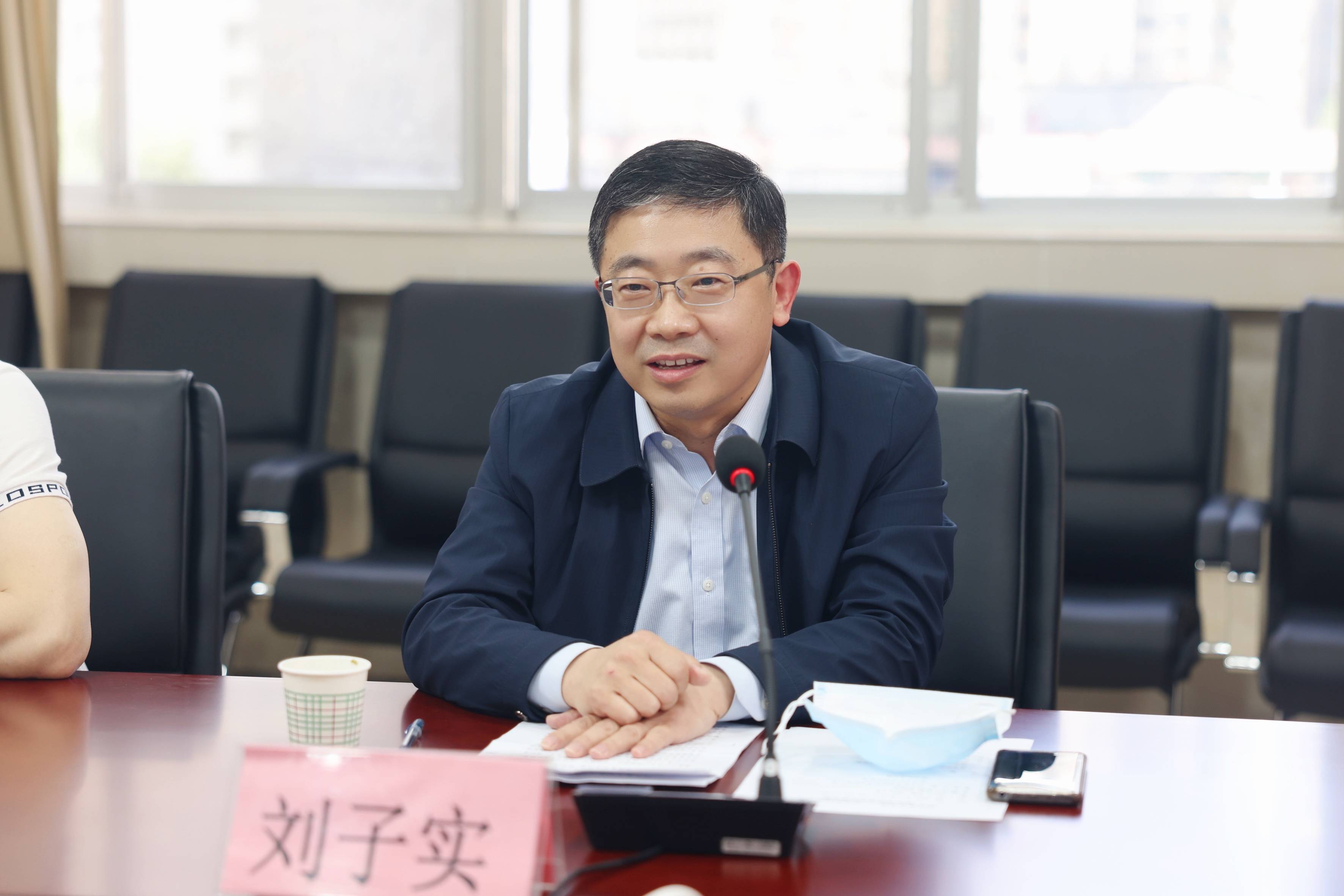 刘子实校长介绍了西安体育学院办学历史,学科设置,师资力量,社会服务