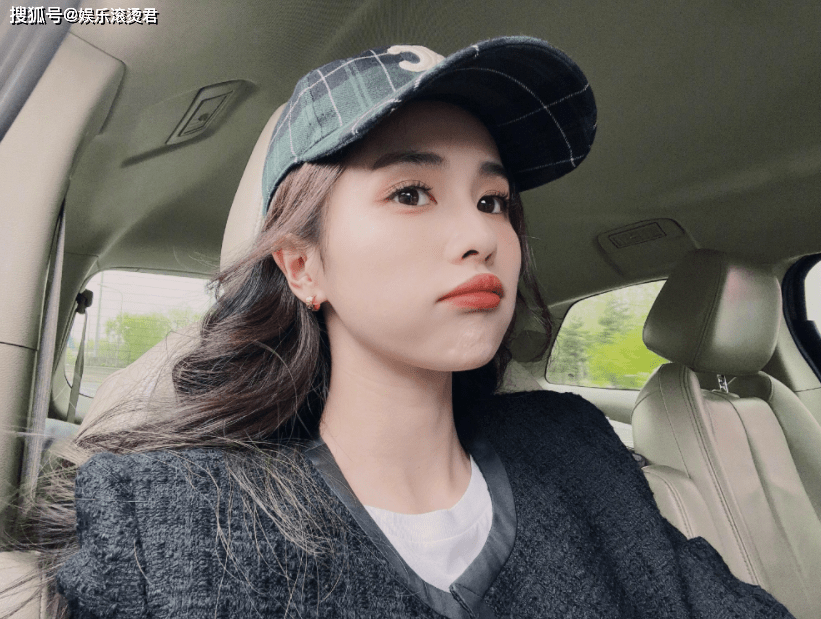 原创白鹿是真会遗传父母颜值都一般她却净挑着优点长